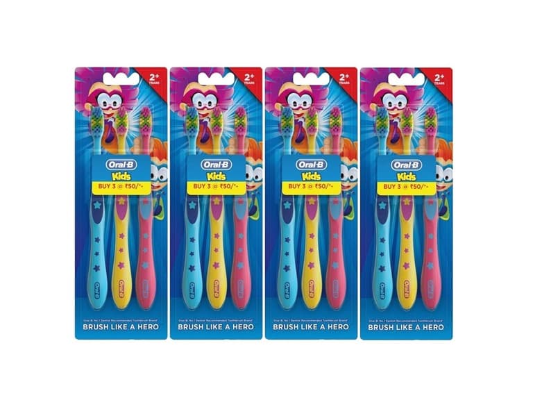 4 Pack Oral B Kids Toothbrush,extra - Image 1