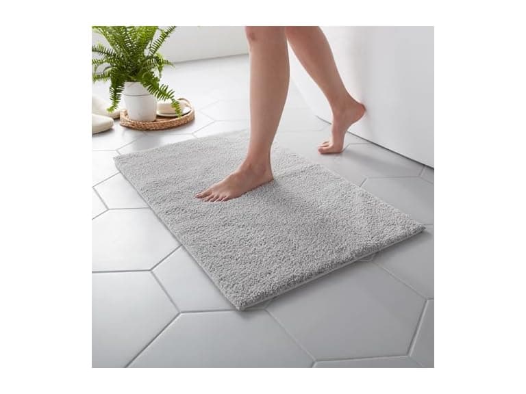 MARTHA STEWART Drylon Microfiber Bath Rug Grey - Image 1