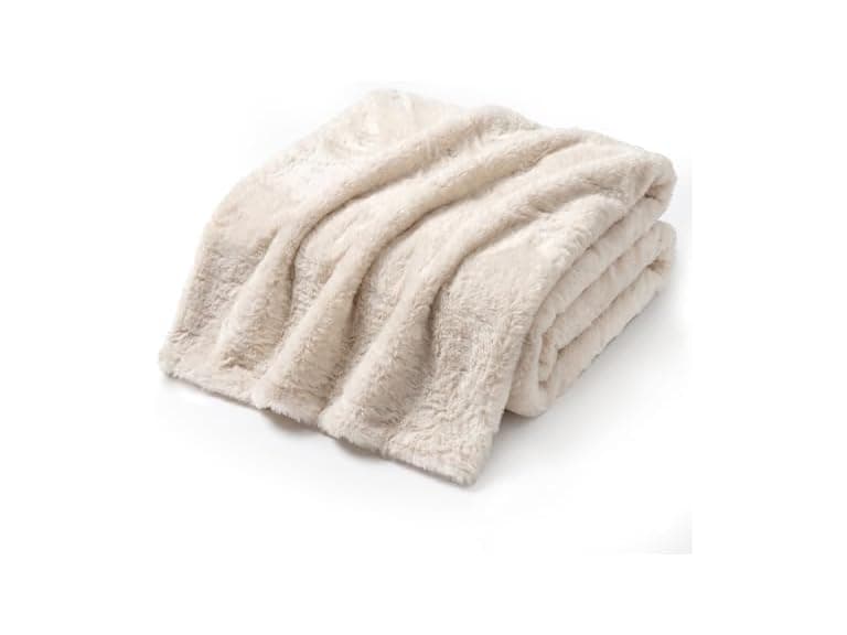 Americanflat Faux Fur Throw Blanket - Image 1