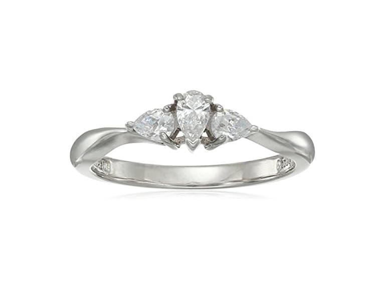 Amazon Essentials Ring 3 Stone Platinum - Image 1