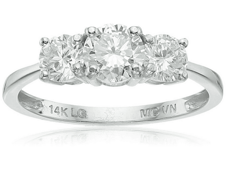 Amazon Essentials IGI Certified Lab Grown Ring - Image 1