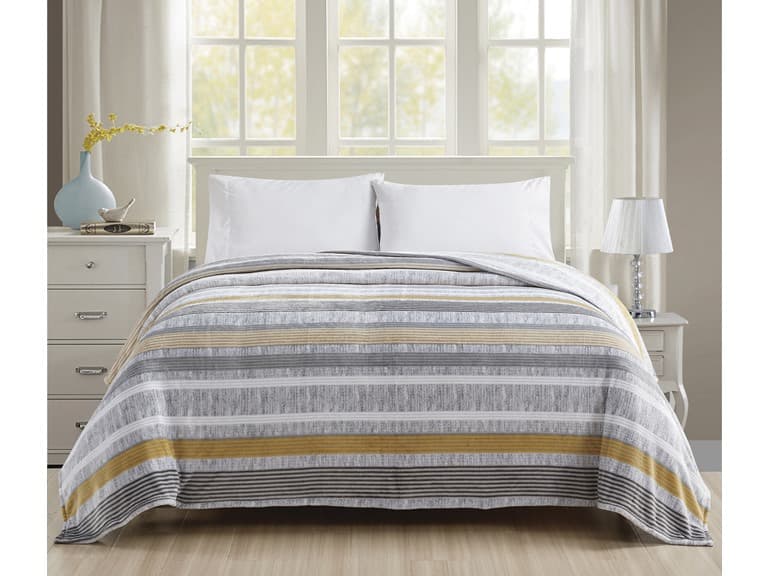 Printed King & Queen Blankets - Image 1