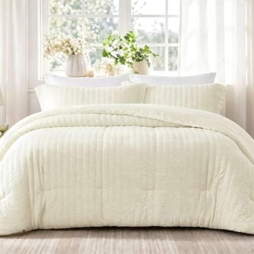 Quataly Queen Comforter Set Cream,3PCS Seersucker Lightweight Bedding Comforter for All Season, Queen Size(90''×90'' Comforter & 2 Pillowcases) - Image 1