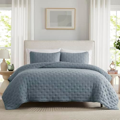 WDCOZY Dusty Blue Cloud California Cal King Size Quilt Bedding Sets with Pillow Shams, Oversized Puffy Cozy Lightweight Bedspread Coverlet, Soft Cute Bed Cover for All Season - 3 Pieces