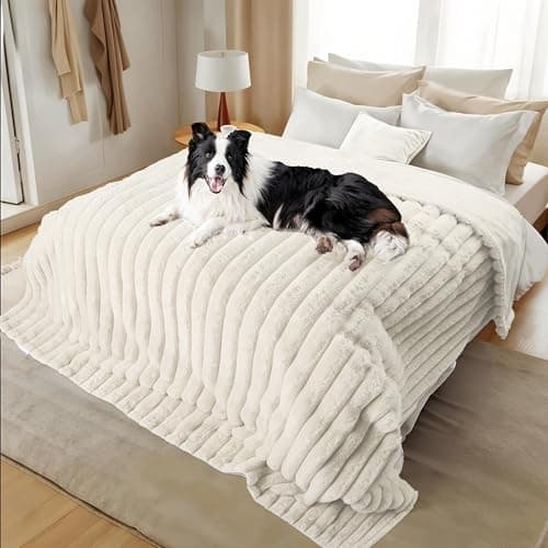 ZAKAPAWS Waterproof Pet Blanket for Large Dogs & Cats - Reversible Calming Plush, Washable Furniture Cover for Couch, Bed, Car Seat, Blocks Leaks, Stains & Pet Fur (Cream, 50"x60")