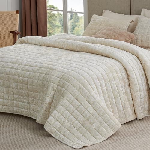 BEDELITE Velvet Quilt Set King Size - Luxury Velvet Comforter Bedding Set 3 Pieces, Lightweight Soft Cozy Shiny Cream White Oversized Bedspread Coverlet for All Seasons with 2 Pillow Shams - Image 1